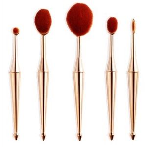 Terre Mere 5pc Oval Brush Set...$258